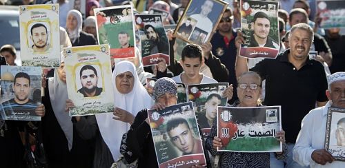 Des prisonniers palestiniens en grève de la faim pour protester contre la détention administrative. Patrick Le Hyaric interpelle Catherine Ashton